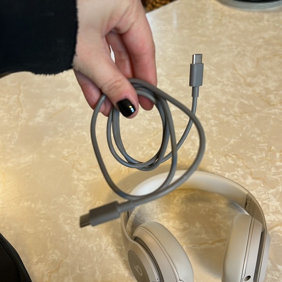 Beats Studio Pro - Picture 7 of 8